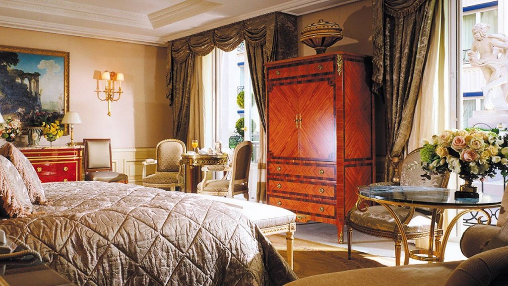 Royal Suite, Four Seasons George V in Paris