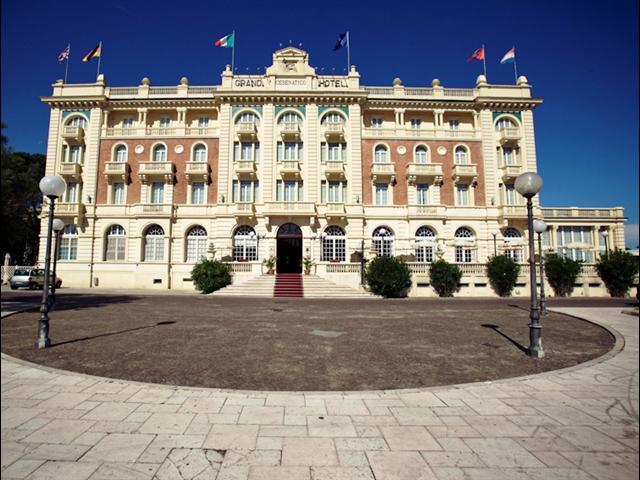 leonardo da vinci hotel cesenatico