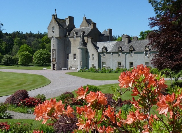 Ballindalloch Castle