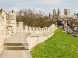 15 Things to Do for First Time Visitors of York, England