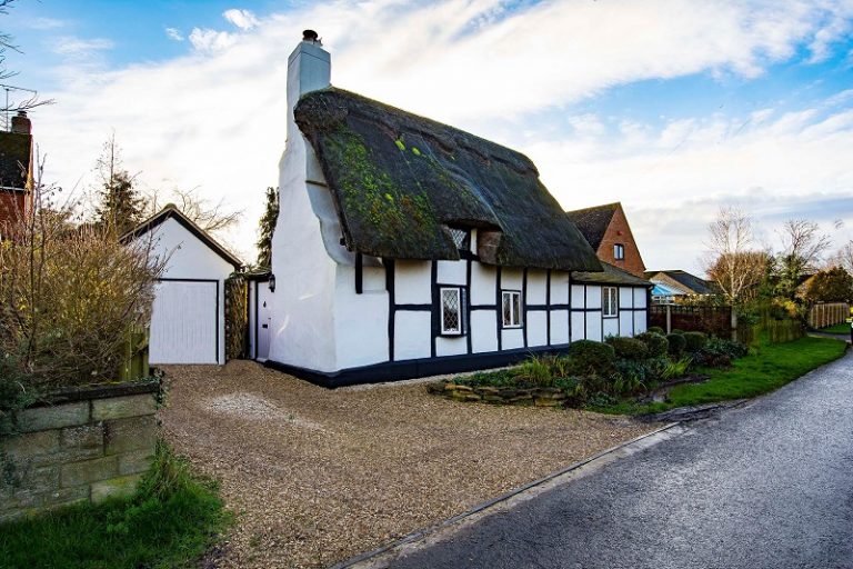 5 of the Luxury Cotswold Cottages that Feel Like Home