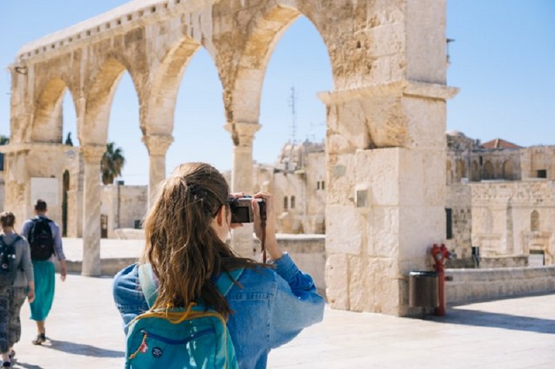 Photographing Ruins