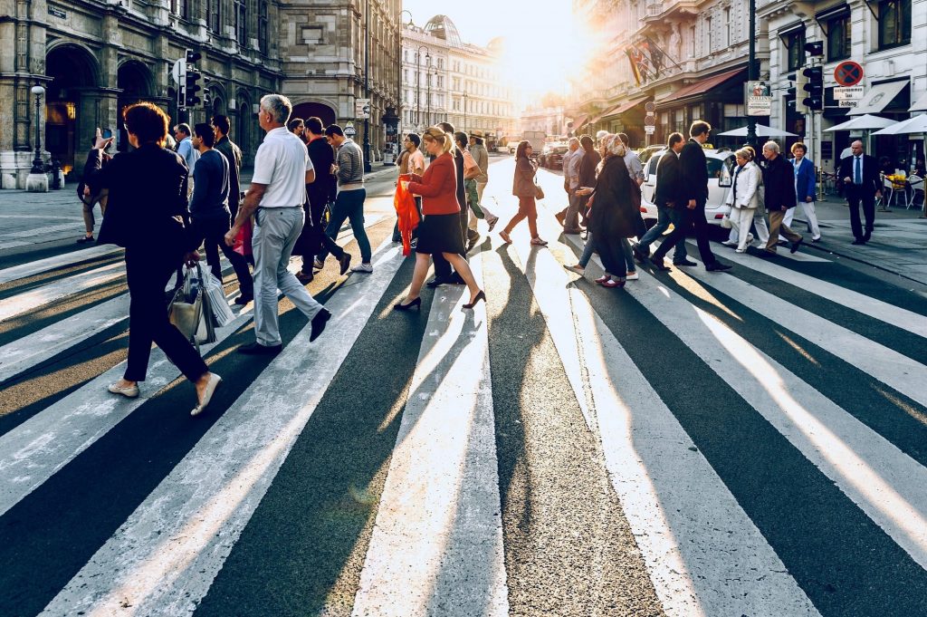 Shooting Photos of Crowded Tourist Places