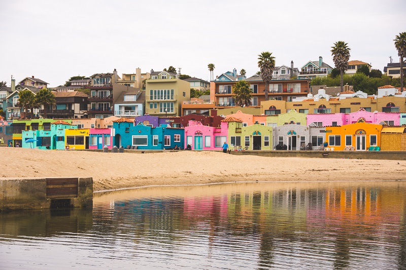 nominated-the-colorful-capitola-beachfront