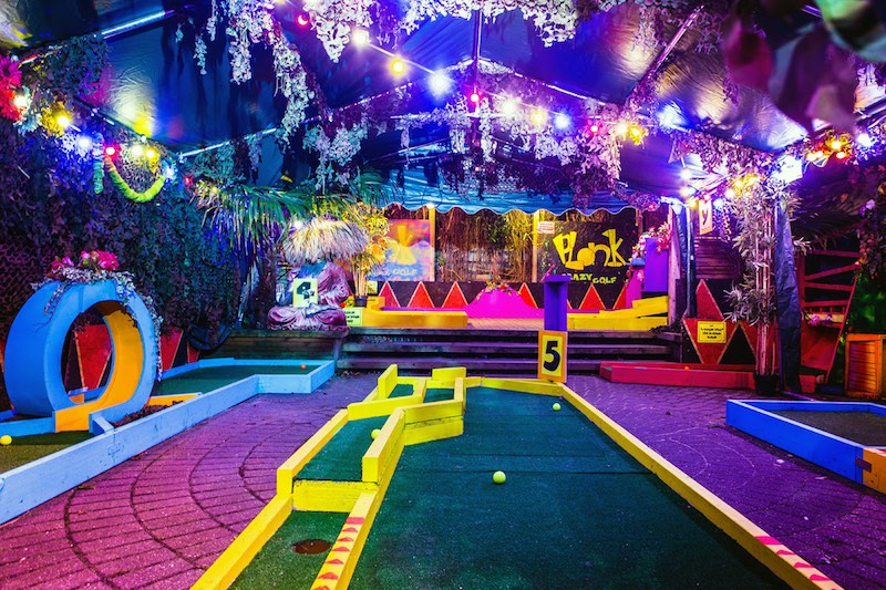 Plonk Crazy Golf, Peckham Levels