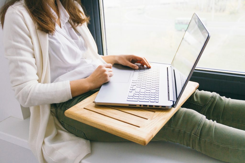 girl-working-on-computer