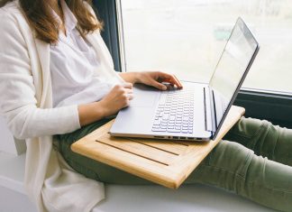 girl-working-on-computer