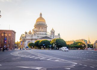 st-isaac-s-cathedral-at-sunset-in-st-petersburg