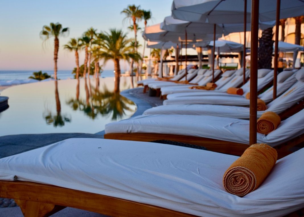 Unveiling the Art of Luxury Travel - Redefine Your Hotel Experience