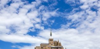 Scenic view to Mont Saint-Michel